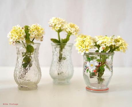 Diy ... flores en vasos antiguos
