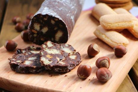 Salame di cioccolato (Receta italiana) Salame di cioccolato (Receta italiana)
