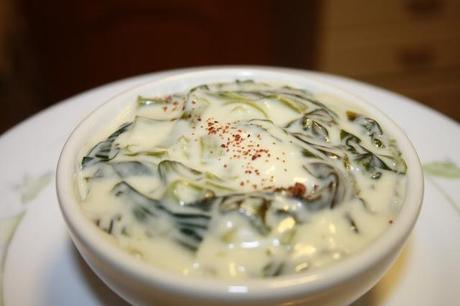 ESPINACAS A LA CREMA
