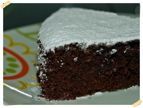 Pastel de avena y chocolate nevado