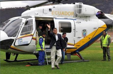 Correa pide no especular con el accidente del helicóptero presidencial