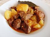 Aguja ternera salsa patatas