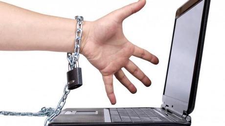 Alentar o censurar a los ciudadanos mediante Internet Alentar o censurar a los ciudadanos mediante Internet