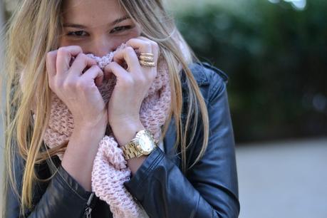 PINK SCARF