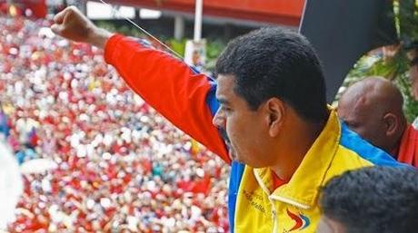 Mc Kain,  Kerry y Brookings Institution por agresión a Venezuela,  Maduro responde