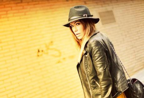 street style barbara crespo cool lemon zara dress chanel bag fashion blogger outfit street style barbara crespo cool lemon zara dress chanel bag fashion blogger outfit