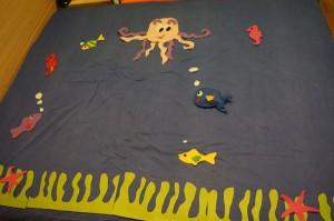 foto-divertida-original-bebe-sirenita-escenario