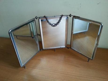 Decoración vintage con espejos de viaje