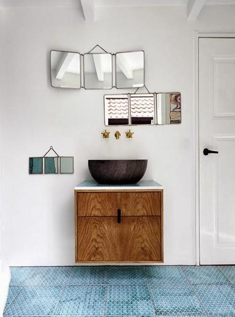 Decoración vintage con espejos de viaje