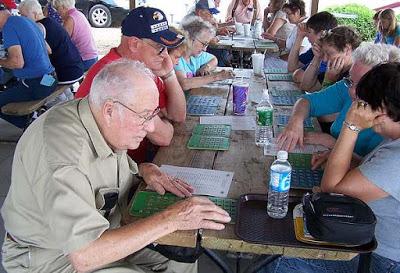 Jugar al bingo en la vejez