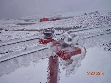 LA CENCELLADA CAUSÒ INCONVENIENTES EN LAS COMUNICACIONES EN LA  BASE ANTÀRTICA CARLINI