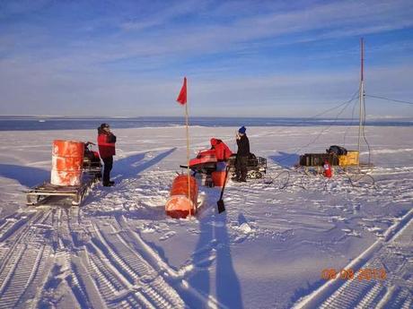 ENTREVISTA AL ENCARGADO DE LA RADIOESTACION DE LA BASE ANTARTICA CARLINI