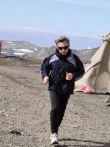 ENTREVISTA AL ENCARGADO DE LA RADIOESTACION DE LA BASE ANTARTICA CARLINI