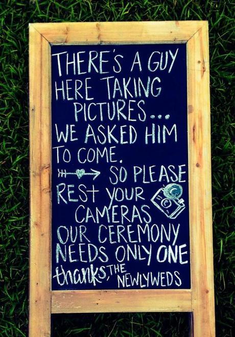 Deja que trabaje el fotógrafo de la boda www.bodasdecuento.com