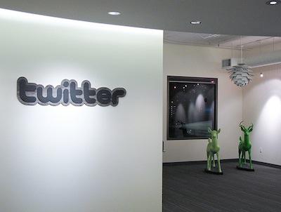 TWITTER LO CONFIRMA, SALEN A BOLSA
