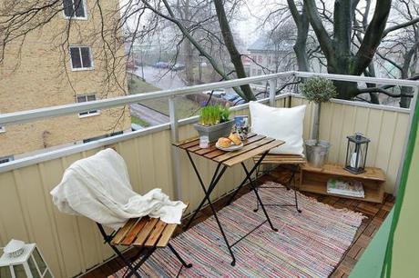 pisos decoración sencilla pisos casas estilo nórdico estilo nórdico escandinavo encimeras de madera cocinas En decoración: Menos es más (más o menos) decoración interiores pisos espacios pequeños decoración cocinas nórdicas cocinas blancas blog interiores nórdicos blog decoración interiores pequeños 