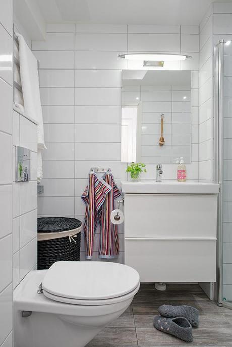 pisos decoración sencilla pisos casas estilo nórdico estilo nórdico escandinavo encimeras de madera cocinas En decoración: Menos es más (más o menos) decoración interiores pisos espacios pequeños decoración cocinas nórdicas cocinas blancas blog interiores nórdicos blog decoración interiores pequeños 