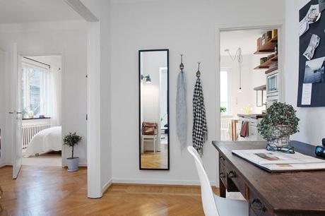 pisos decoración sencilla pisos casas estilo nórdico estilo nórdico escandinavo encimeras de madera cocinas En decoración: Menos es más (más o menos) decoración interiores pisos espacios pequeños decoración cocinas nórdicas cocinas blancas blog interiores nórdicos blog decoración interiores pequeños 