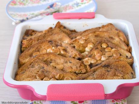 Pudin de Pan de Brioche con Mantequilla y Pepitas de Chocolate