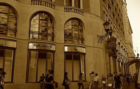 UNIQLO ATERRIZA EN BARCELONA