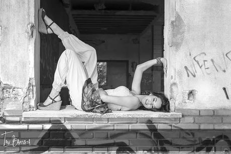 Sesión de fotos con Maribel Valiente, peluquería y maquillaje de Kike Molina y con la ayuda de Marina Pérez -Edición en blanco y negro-