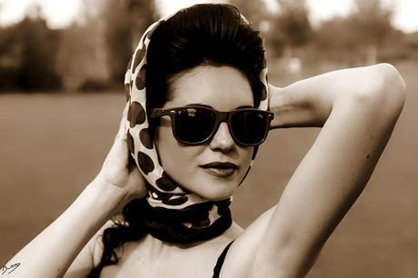 Sesión de fotos con Maribel Valiente – Maquillaje de Esther Muñoz y peluquería Ángela Ramírez