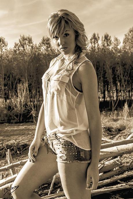 Sesión de fotos con Isa Simón León – Maquillaje y peluquería Kike Molina (Virados)