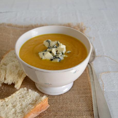 CREMA DE ZANAHORIA AL ROQUEFORT