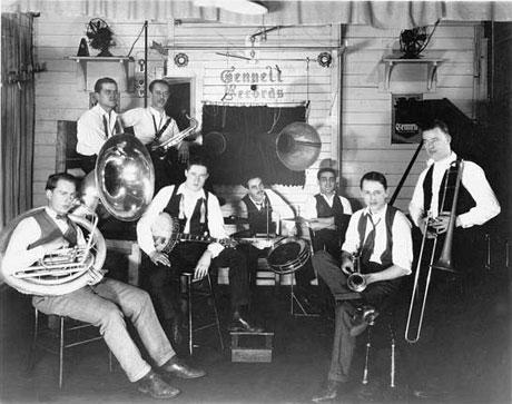 Bix-BeiderbeckeWolverines_1924