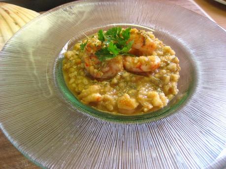 ARROZ CON ALCACHOFAS Y GAMBAS