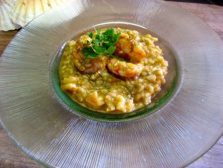 ARROZ CON ALCACHOFAS Y GAMBAS