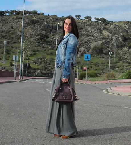 Falda larga otra vez...