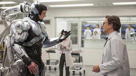Alex Murphy y el Dr. Dennett Norton Robocop, fracaso innecesario criticas  