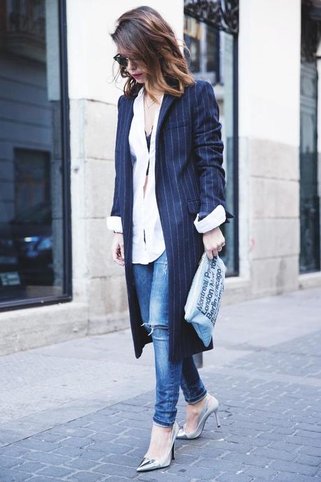 Lace_Top-Pinstripes_Coat-Ripped_Jeans-CollageVintage-Street_Style-Outfit-29