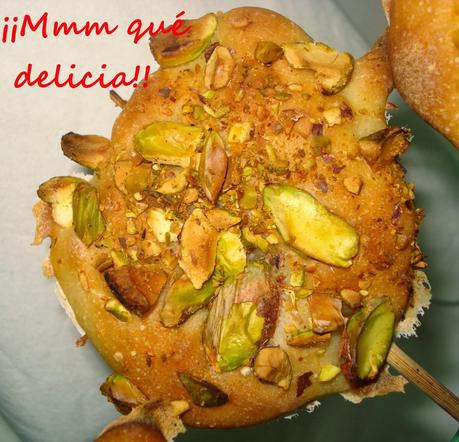 PIRULETAS DE PAN CON FRUTOS SECOS