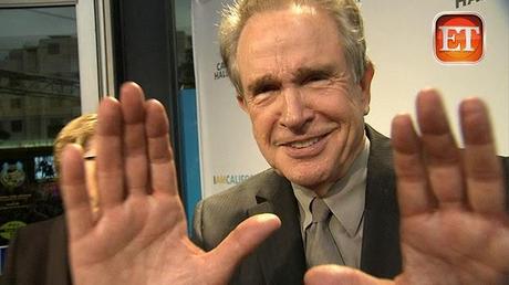 Warren Beatty por fin regresa a la dirección para llevar al cine a Howard Hughes