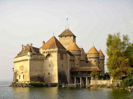 El Castillo de Chillon: la Suiza Medieval El Castillo de Chillon: la Suiza Medieval
