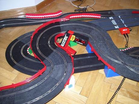 Montaje nº 87. Scalextric pequeño de dos plantas.