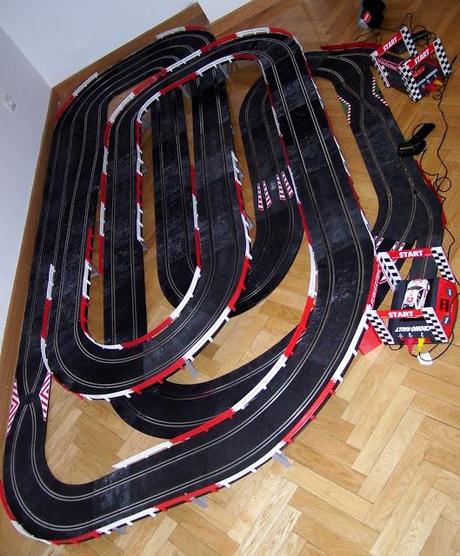 Montaje nº 90. Circuito con 2 cajones del pack cron rally.