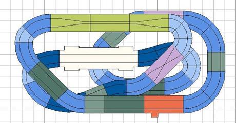 Diminuto rally de 3 plantas rodeado por un pequetren