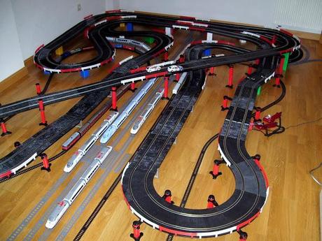 Artículo nº 12. Cerca de la estación.