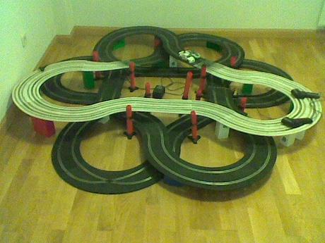 Montajes de slot. Nº 11. Circuito flor de 8 pétalos y otros con mucha simetría.