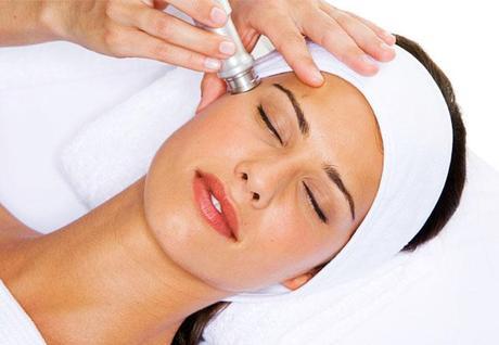 Microdermoabrasión con Polvo de diamante-Rituales de Belleza en las Celebrities antes del Óscar