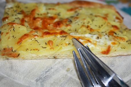 pizza con patatas / Kartoffelpizza