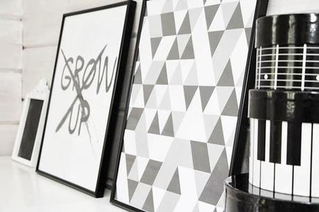 Dale vida a una cómoda Malm de Ikea con vinilo