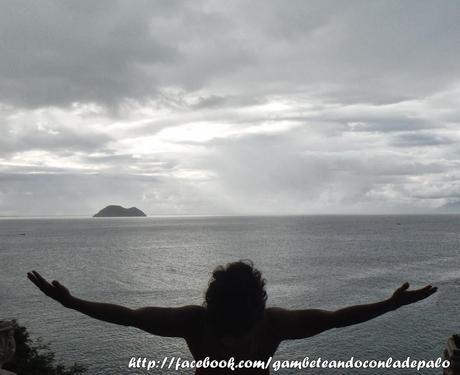 Gambeteando con la de palo en Buzios Gambeteando con la de palo en Buzios