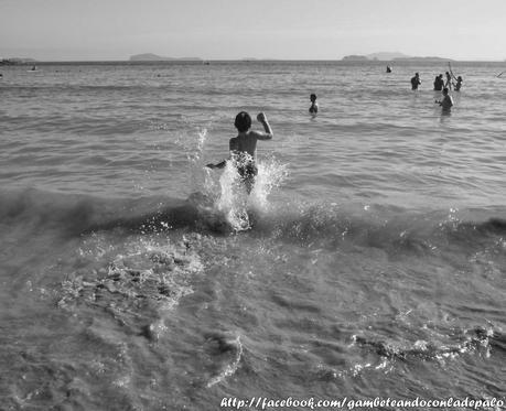 Gambeteando con la de palo en Buzios Gambeteando con la de palo en Buzios