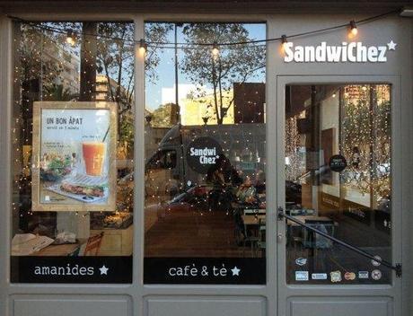 SandwiChez interiores de restaurantes interiores de cafeterías nórdicas decoración restaurantes decoración industrial decoración en barcelona vintage decoración de viajes café cafetería SandwiChez blog decoración interiores nordica