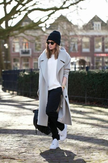 UN LOOK PARA CADA DIA DE LA SEMANA (III).-