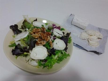 Ensalada de queso de cabra y nueces Ensalada de queso de cabra y nueces